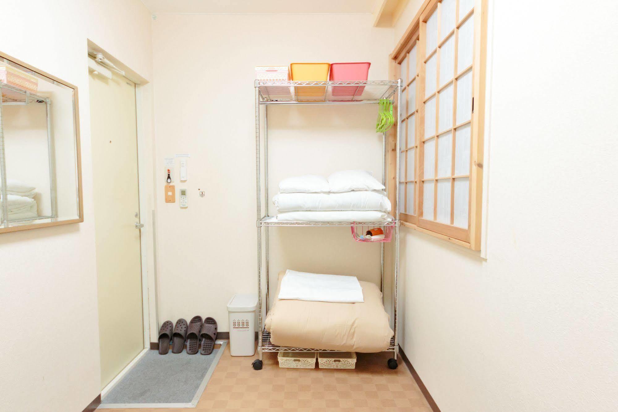 Namba Hostel Ōsaka Eksteriør bilde